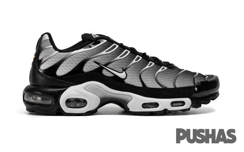 Refurbished Air Max Plus TN Black Metallic Silver 2022 PUSHAS