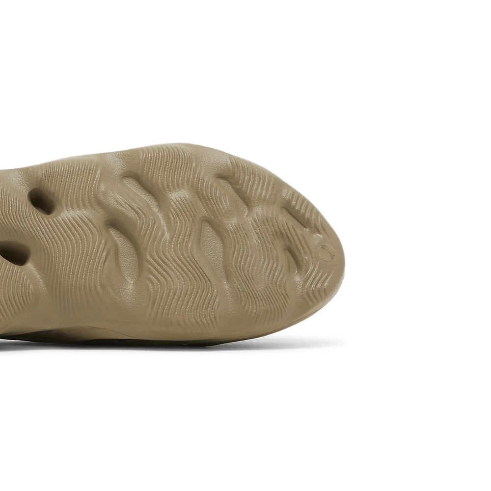 adidas_yeezy_foam_rnr_stone_taupe_2023_8