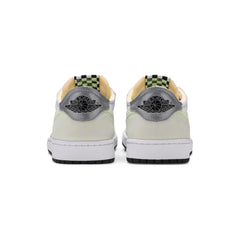 Air-Jordan-1-Low-OG-‘Ghost-Green’-back