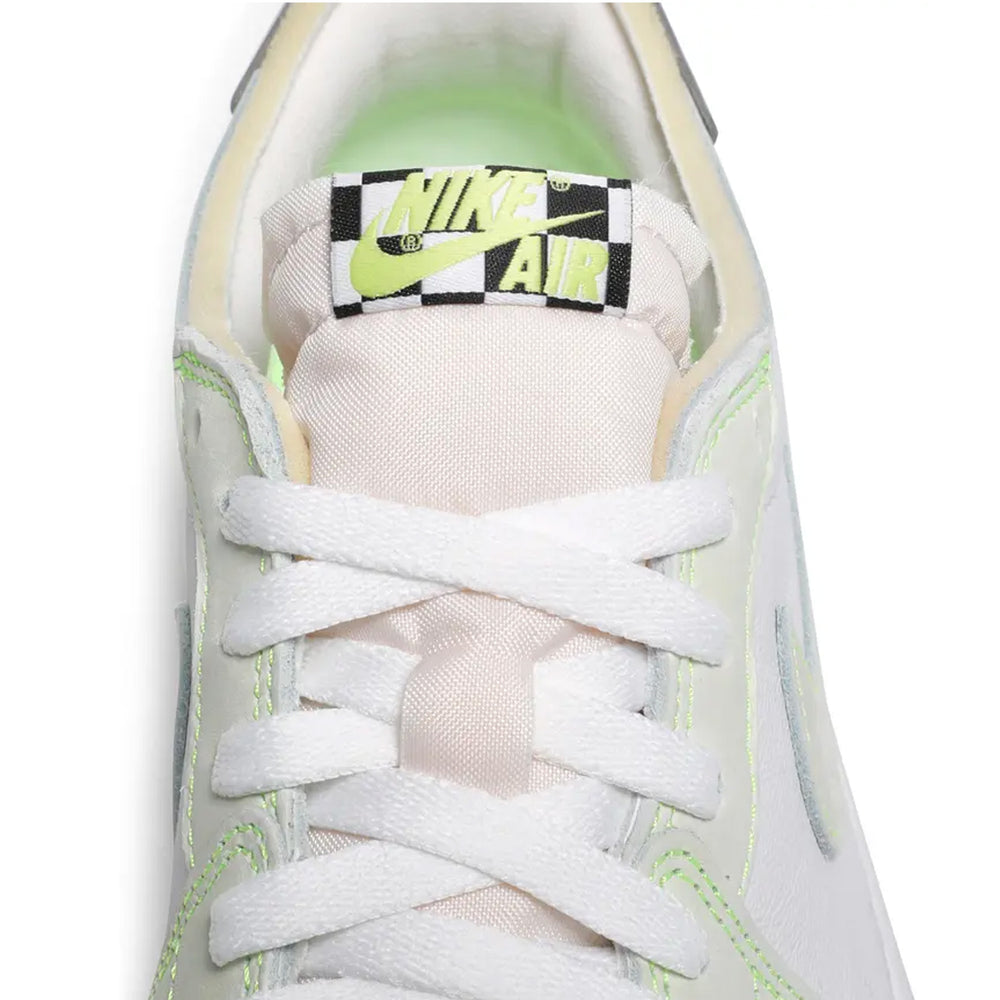 Air-Jordan-1-Low-OG-‘Ghost-Green’-laces-close-up