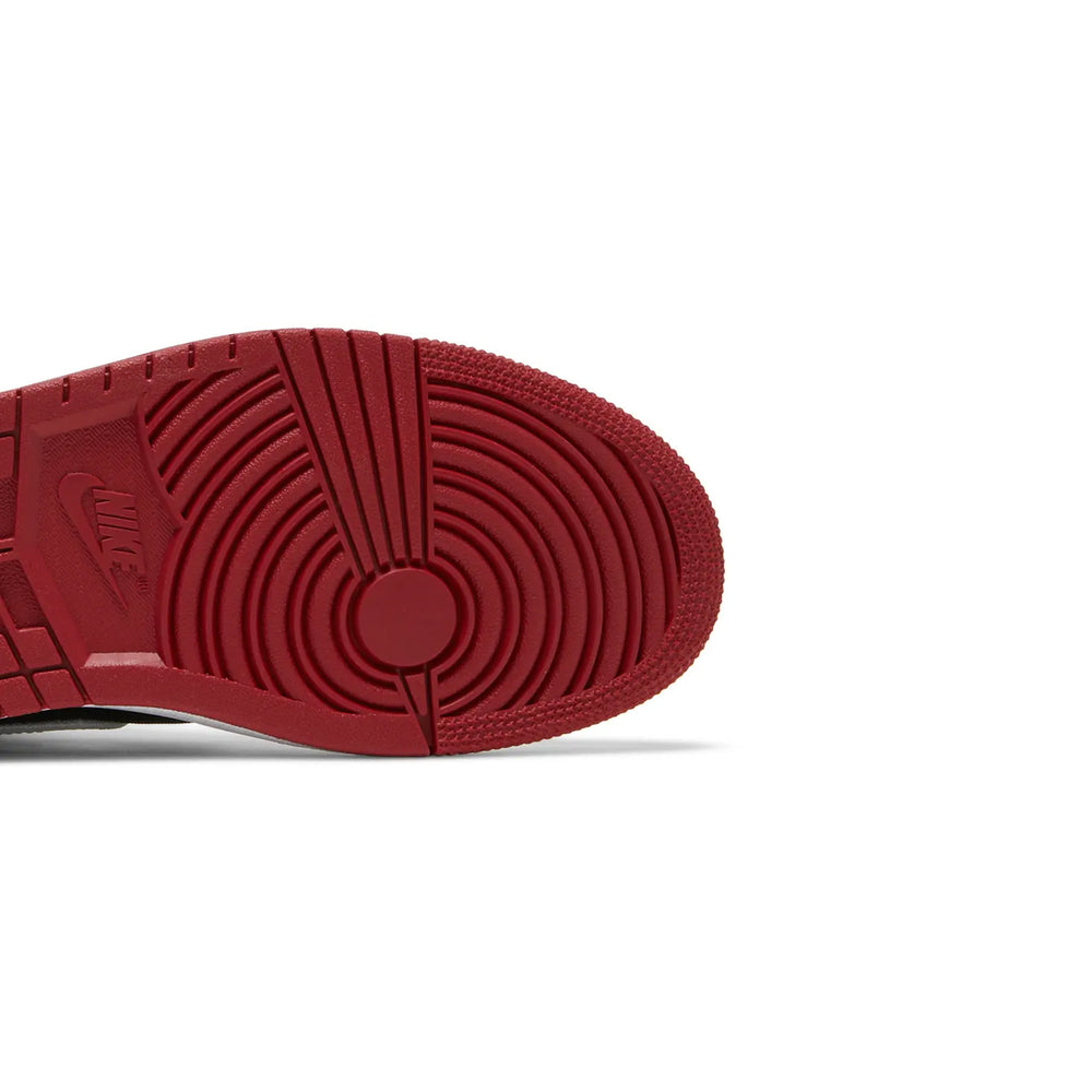 Air-Jordan-1-Mid-SE-Utl-‘White-Black-Red’-(2021)-sole-close-up