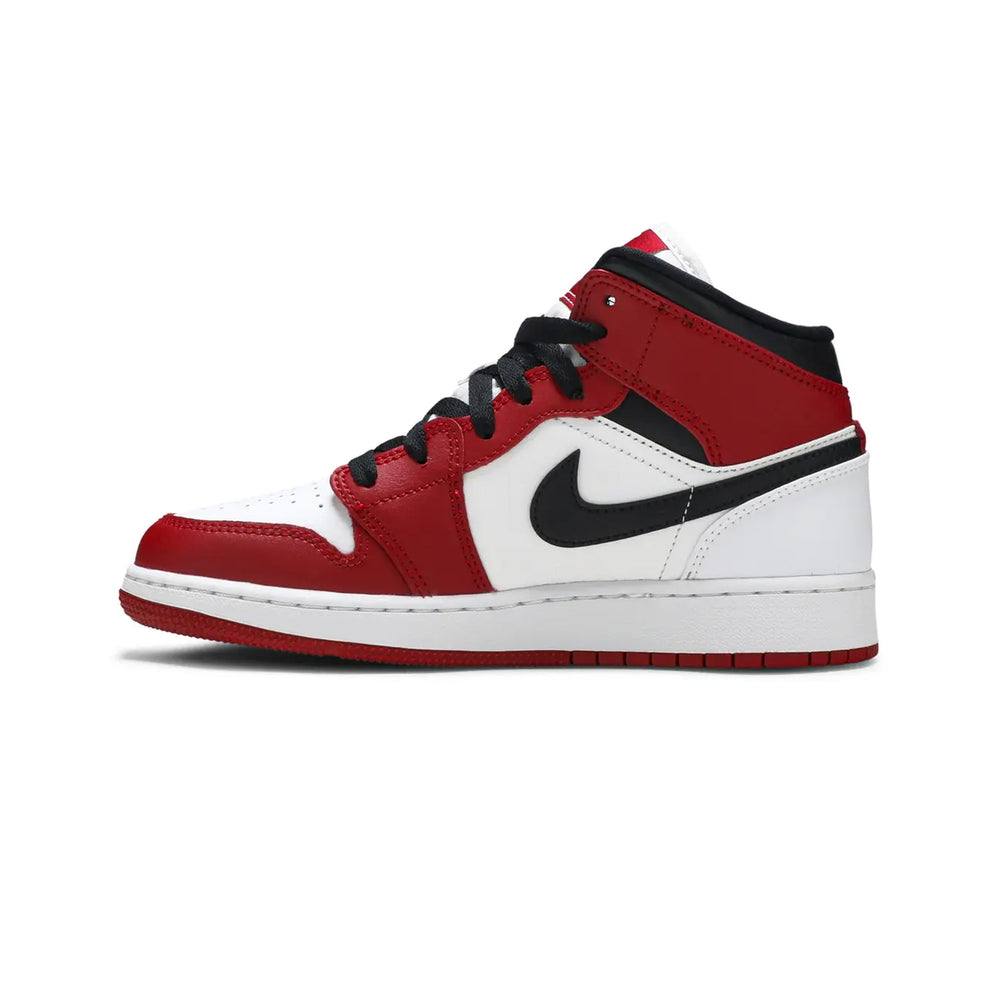 Air-Jordan-1-Mid-‘Chicago-White-Heel’-GS-side-2