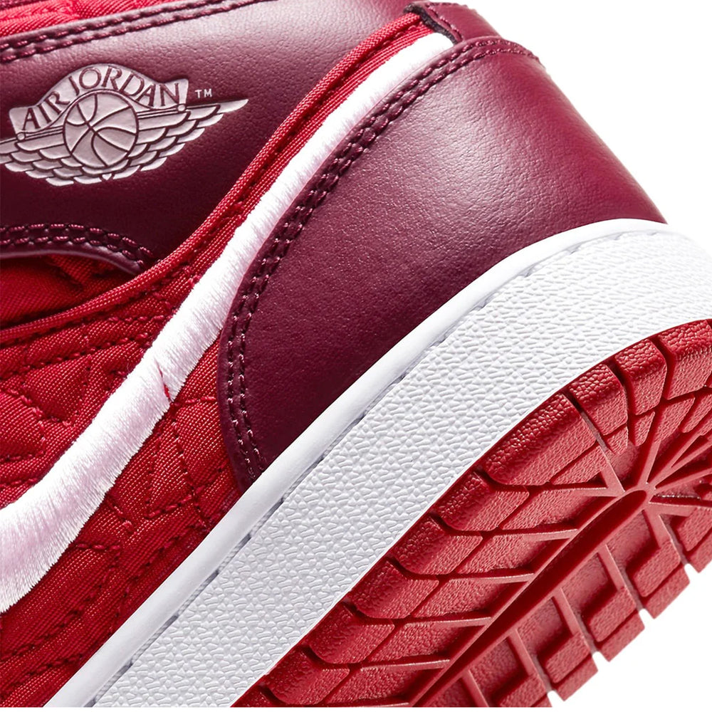 Air-Jordan-1-Mid-‘Red-Quilt’-GS-heel-close-up