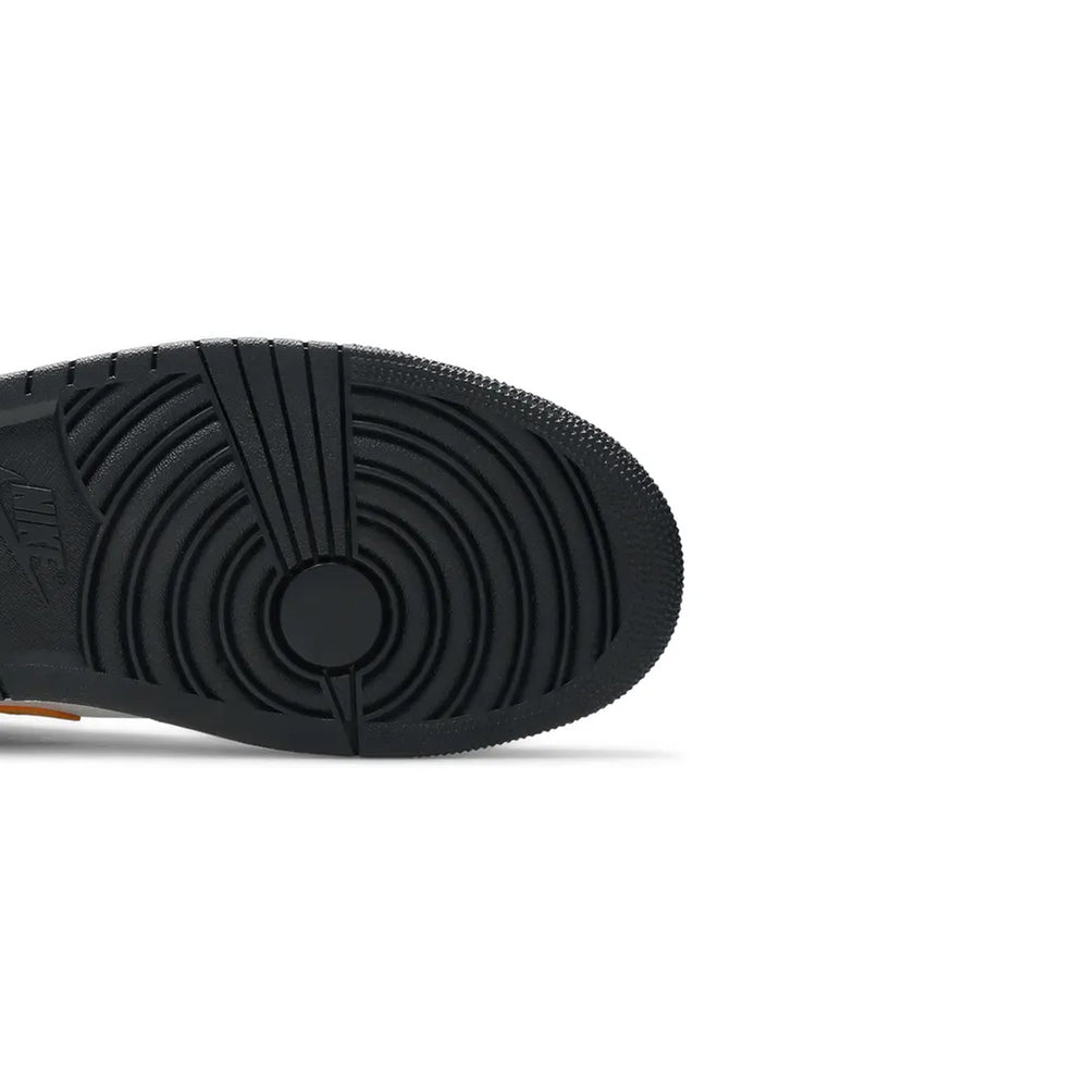 Air-Jordan-1-Mid-‘University-Gold’-sole-close-up