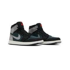 Air-Jordan-1-Retro-High-Element-Gore-Tex-Black-Particle-Grey-2021-2