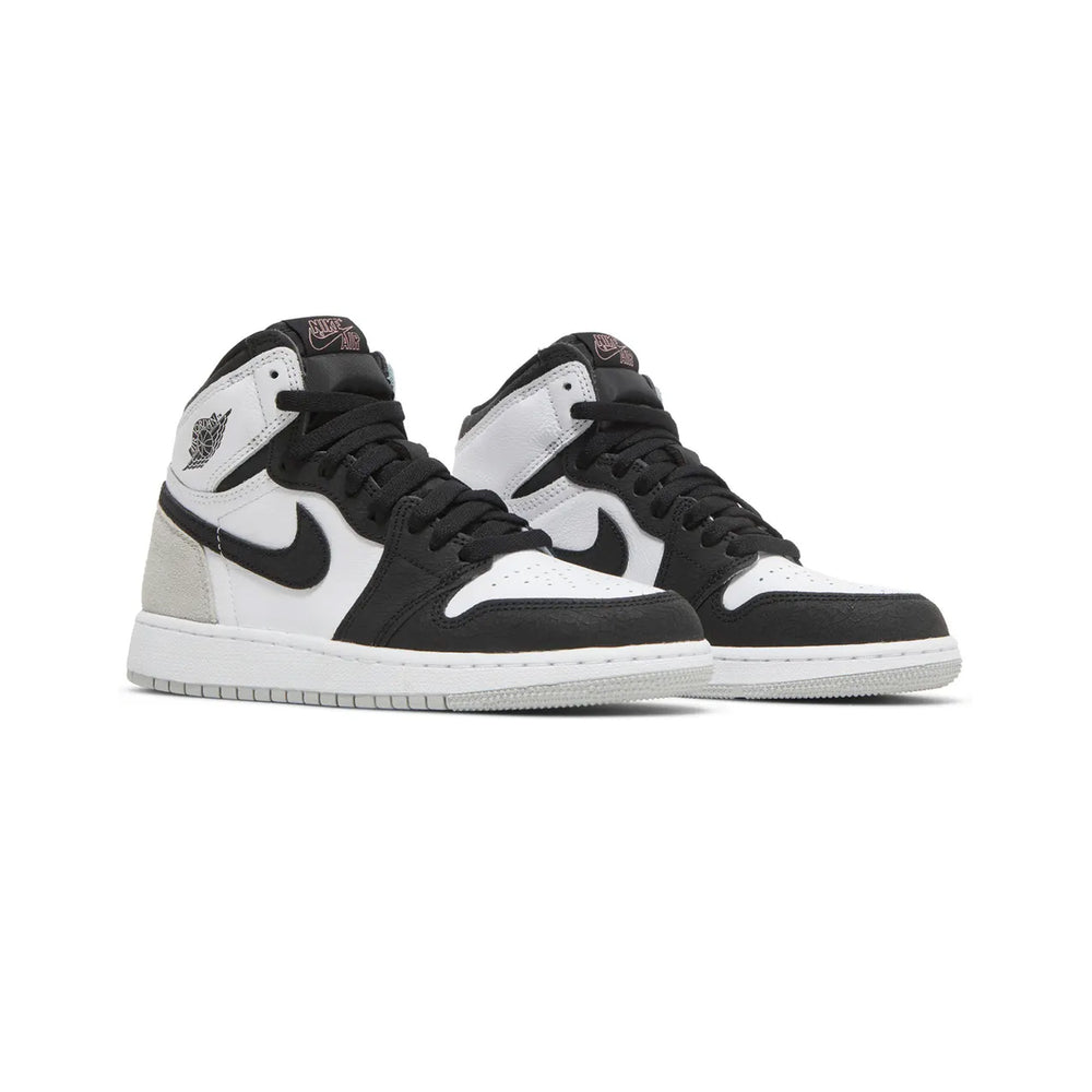 Air-Jordan-1-Retro-High-OG-‘Stage-Haze’-GS-(2022)-front-side