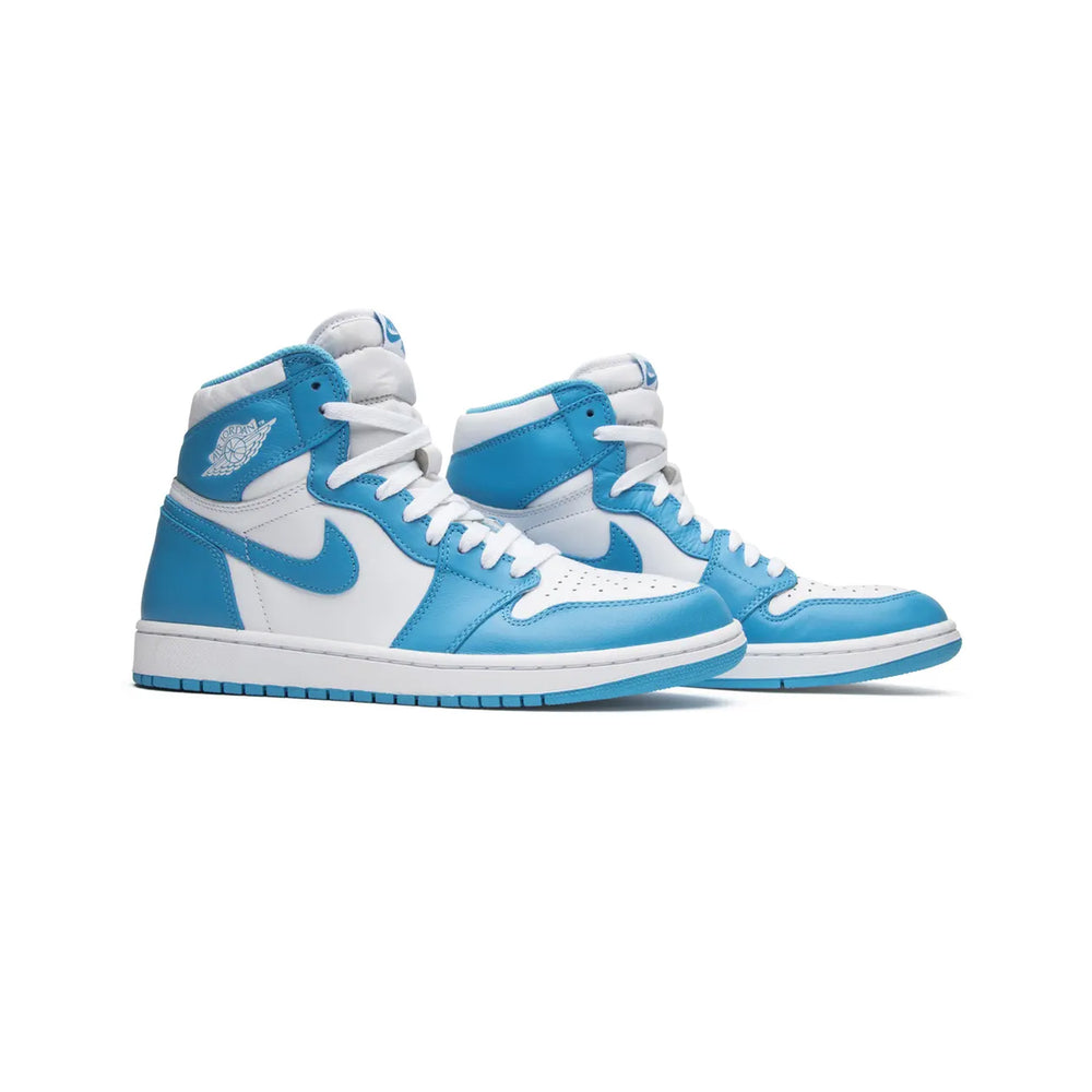 Air-Jordan-1-Retro-High-OG-‘UNC’-(2015)-2