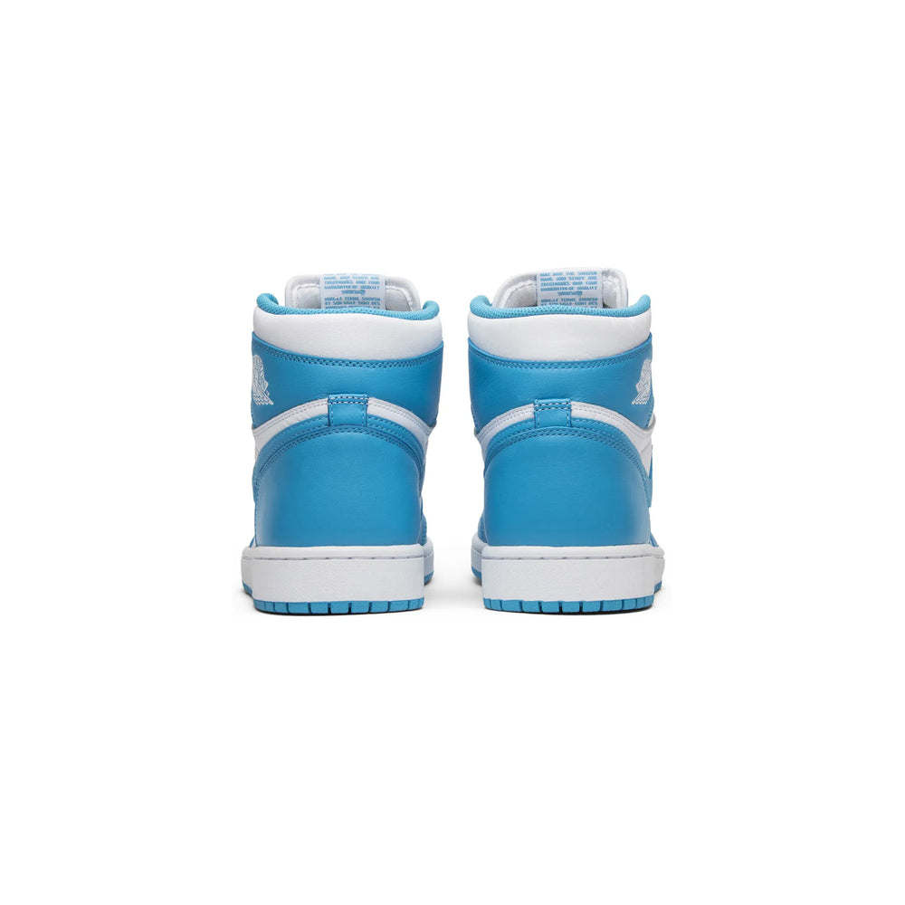 Air-Jordan-1-Retro-High-OG-‘UNC’-(2015)-4