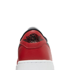 Air-Jordan-1-Retro-Low-Golf-‘Chicago’-(2021)-back-close-up