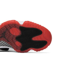 Air-Jordan-11-Retro-Low-‘Bred’-(2015)-8
