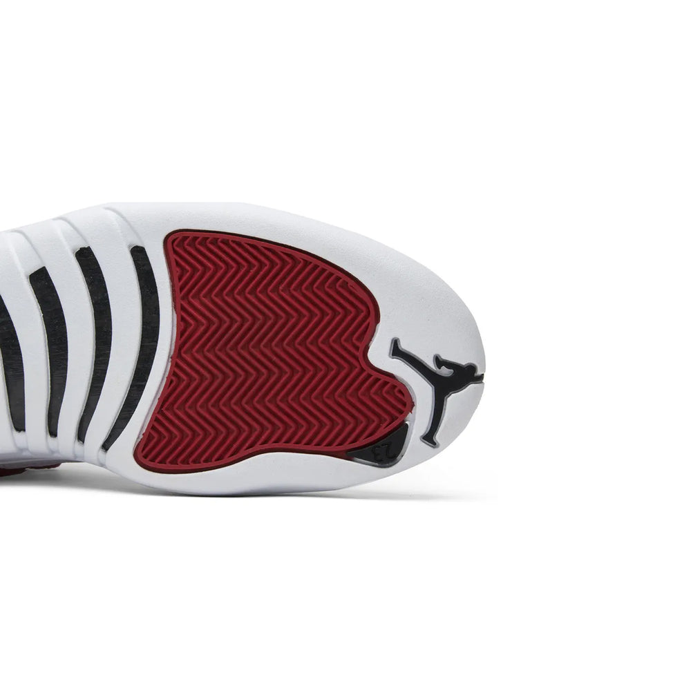 Air-Jordan-12-Retro-‘Gym-Red’-(2016)-sole-close-up