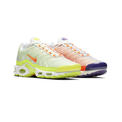 air_max_plus_white_colour_flip_2