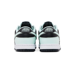 dunk_low_retro_premium_dark_smoke_grey_barely_green_2024_4