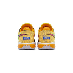 LeBron-20-‘Laser-Orange’-(2023)-4