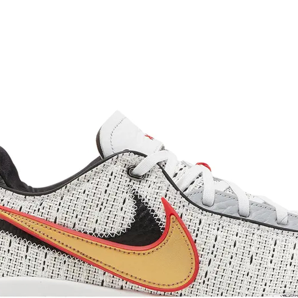 NIKE-LeBron-20-‘The-Debut’-(2022)-6
