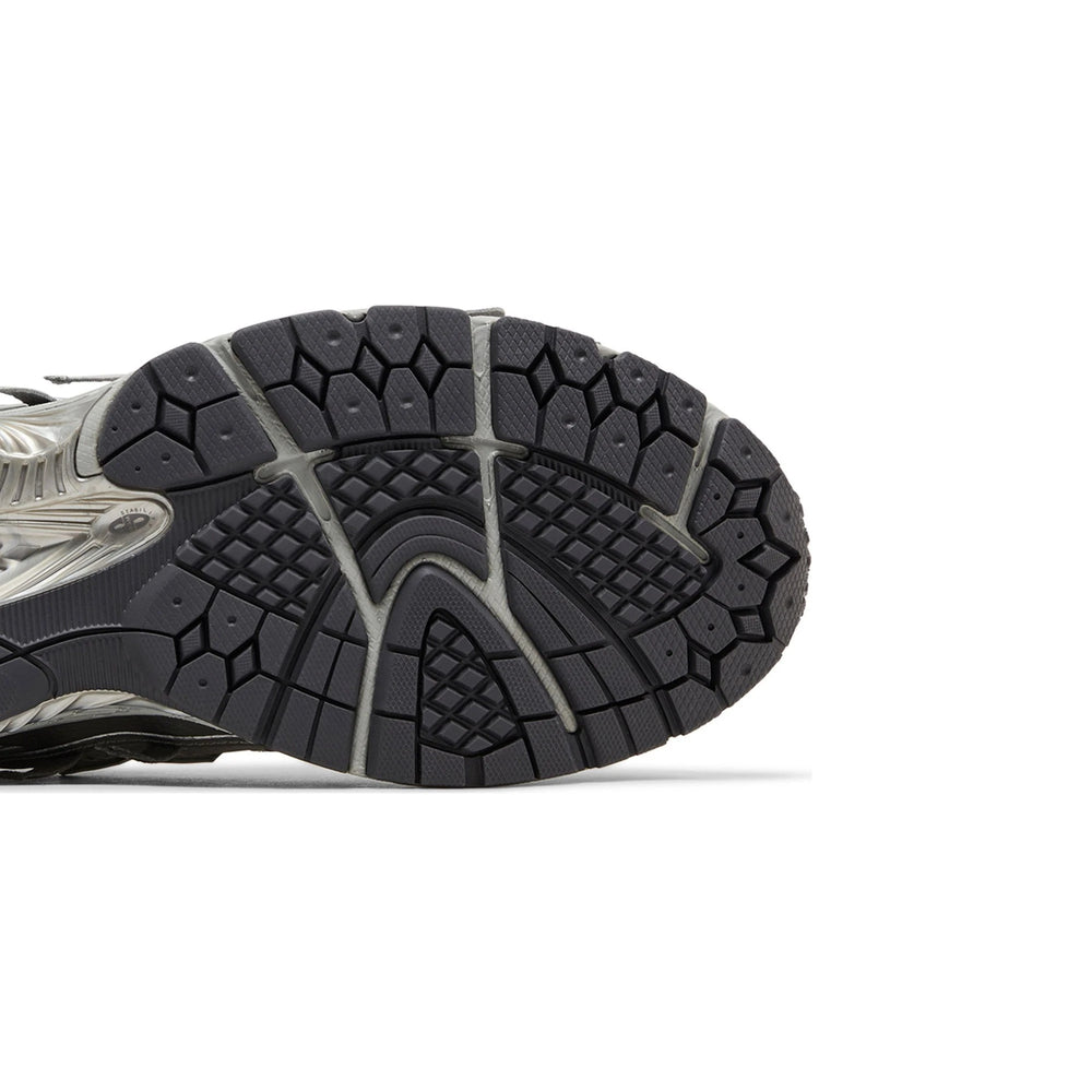 new_balance_1906a_grey_silver_metallic_2024_4