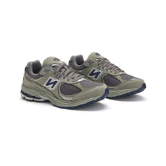 new_balance_2002r_castlerock_gs_2