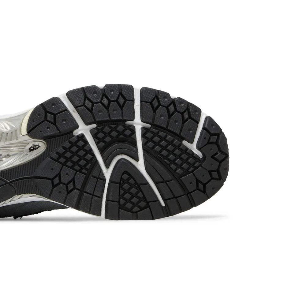 new_balance_2002r_jjjjound_storm_blue_2023_8