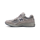 new_balance_2002r_og_light_grey_2020_3