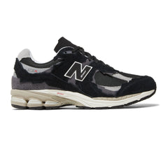 new_balance_2002r_protection_pack_black_grey_1
