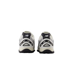 new_balance_204l_silver_metallic_black_2025_4