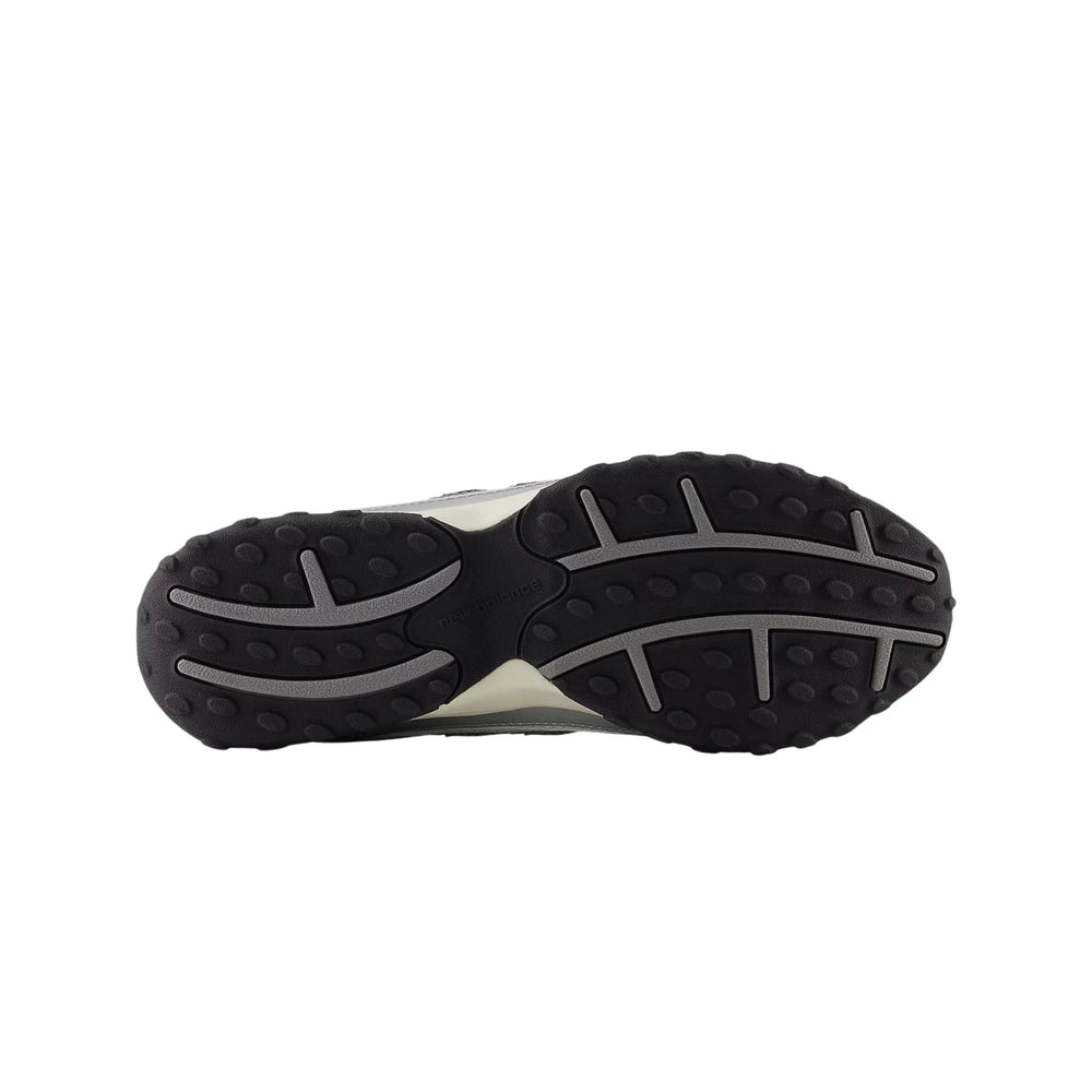 new_balance_204l_silver_metallic_black_2025_6