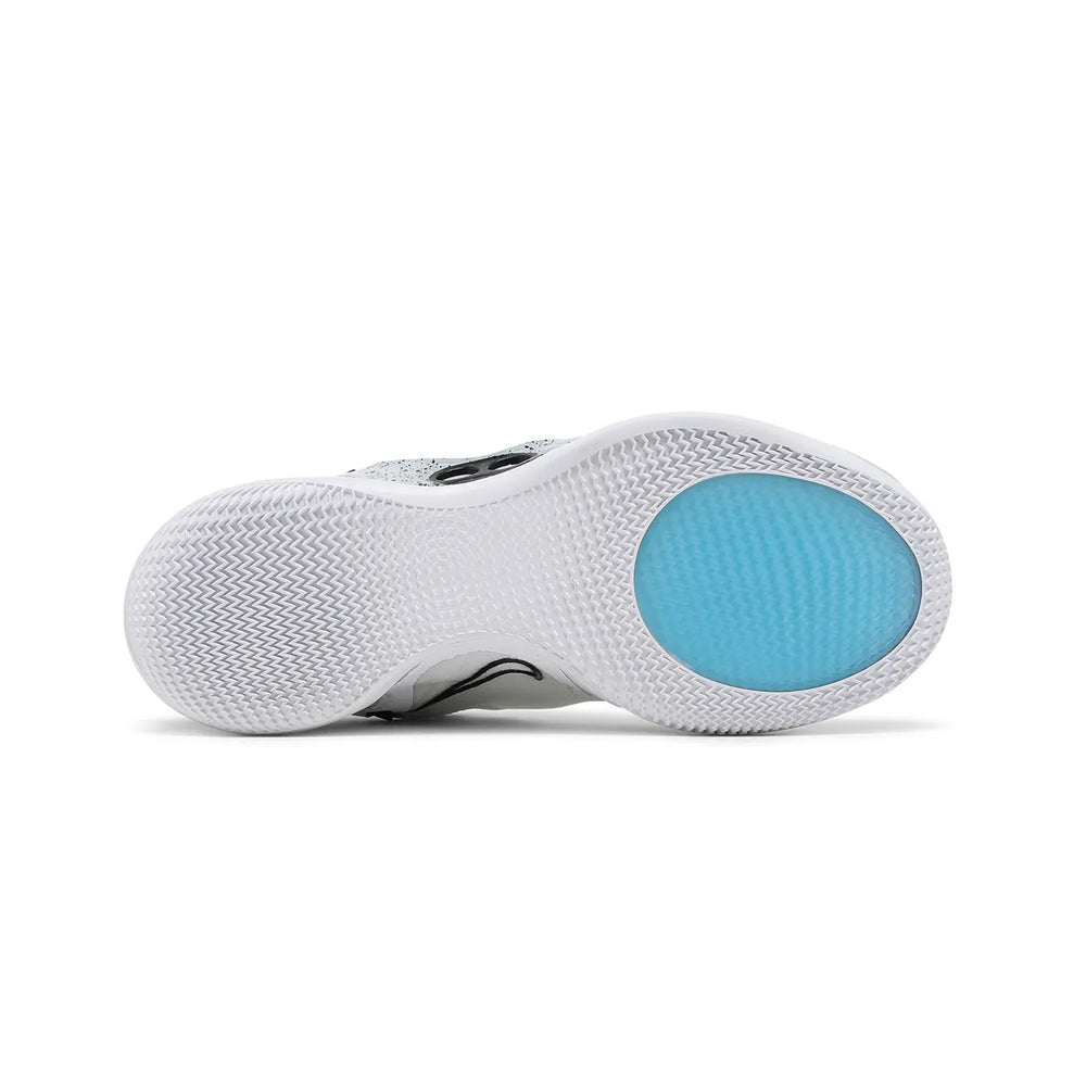 Nike-Adapt-BB-2.0-‘Oreo’-AU-Charger-5