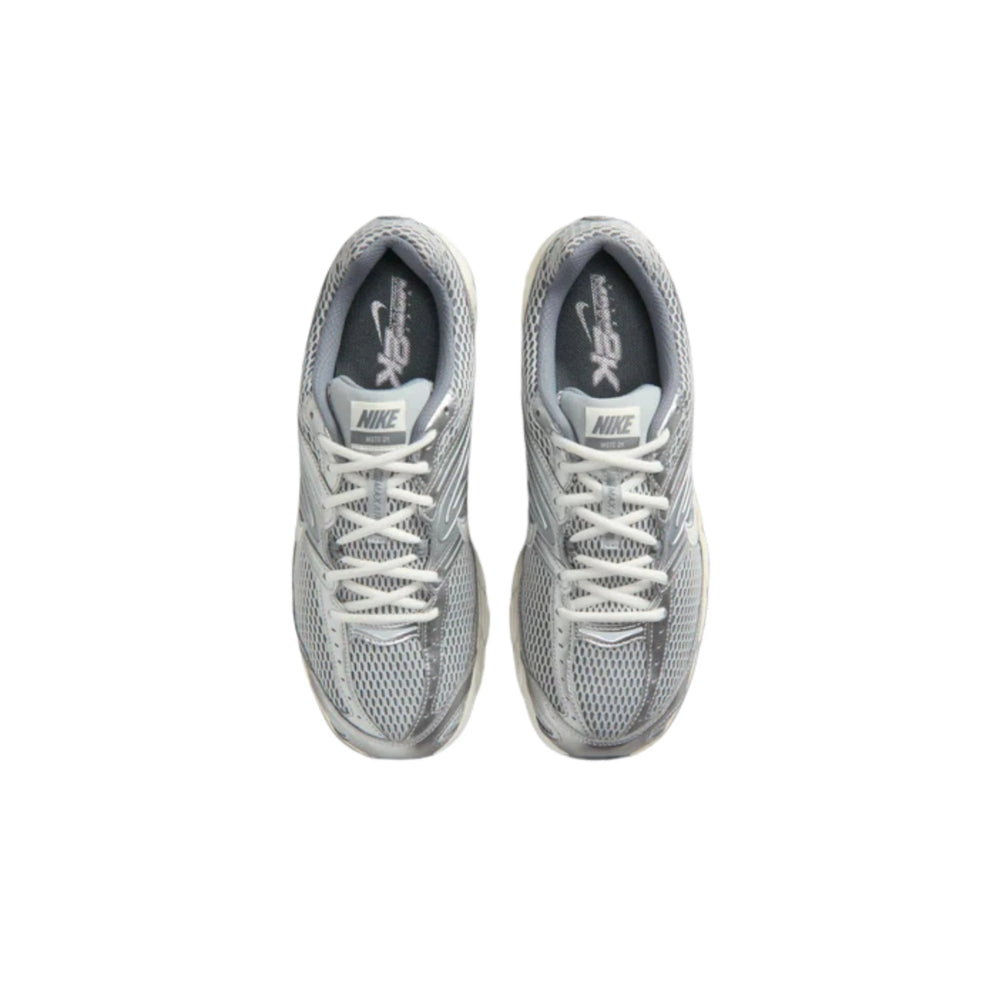 nike_air_max_moto_2k_light_smoke_grey_metallic_silver_5