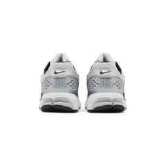 Nike-Air-Zoom-Vomero-5-Metallic-Silver-Black-4