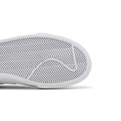 Nike-Blazer-Low-X-Sacai-‘Medium-Grey-Classic-Green’-10