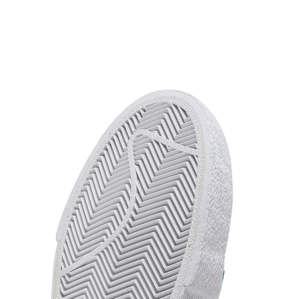 Nike-Blazer-Low-X-Sacai-‘Medium-Grey-Classic-Green’-8