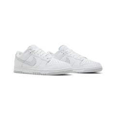 Nike-Dunk-Low-‘Pure-Platinum-Grey’-3