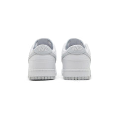 Nike-Dunk-Low-‘Pure-Platinum-Grey’-4