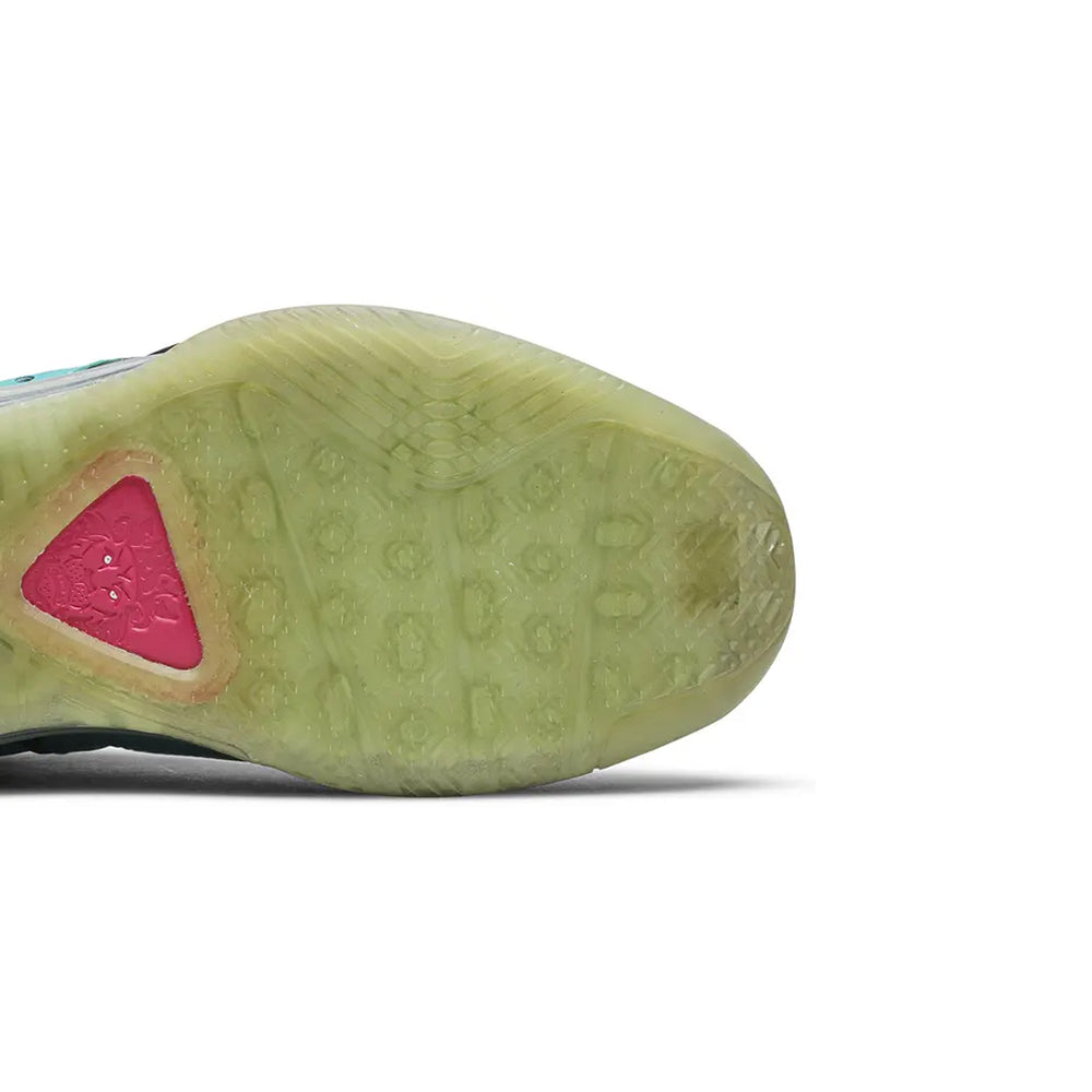 Nike-LeBron-8-‘South-Beach-Pre-Heat’-(2010)-8