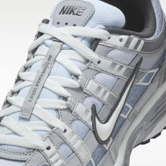 nike_p_6000_metallic_silver_summit_white_wolf_grey_2025_7