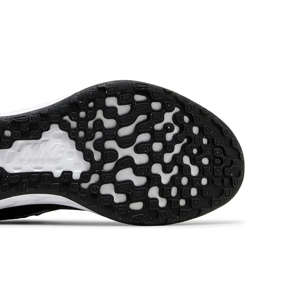 Nike-Revolution-6-Next-Nature-‘Black-White’-(2021)-