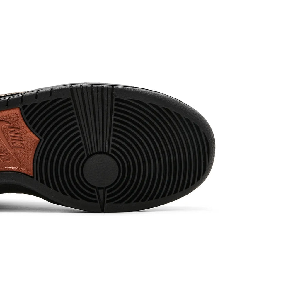 Nike-SB-Dunk-High-‘RX-0-Unicorn-Gundam-02-Banshee’-(2021)-sole-close-up