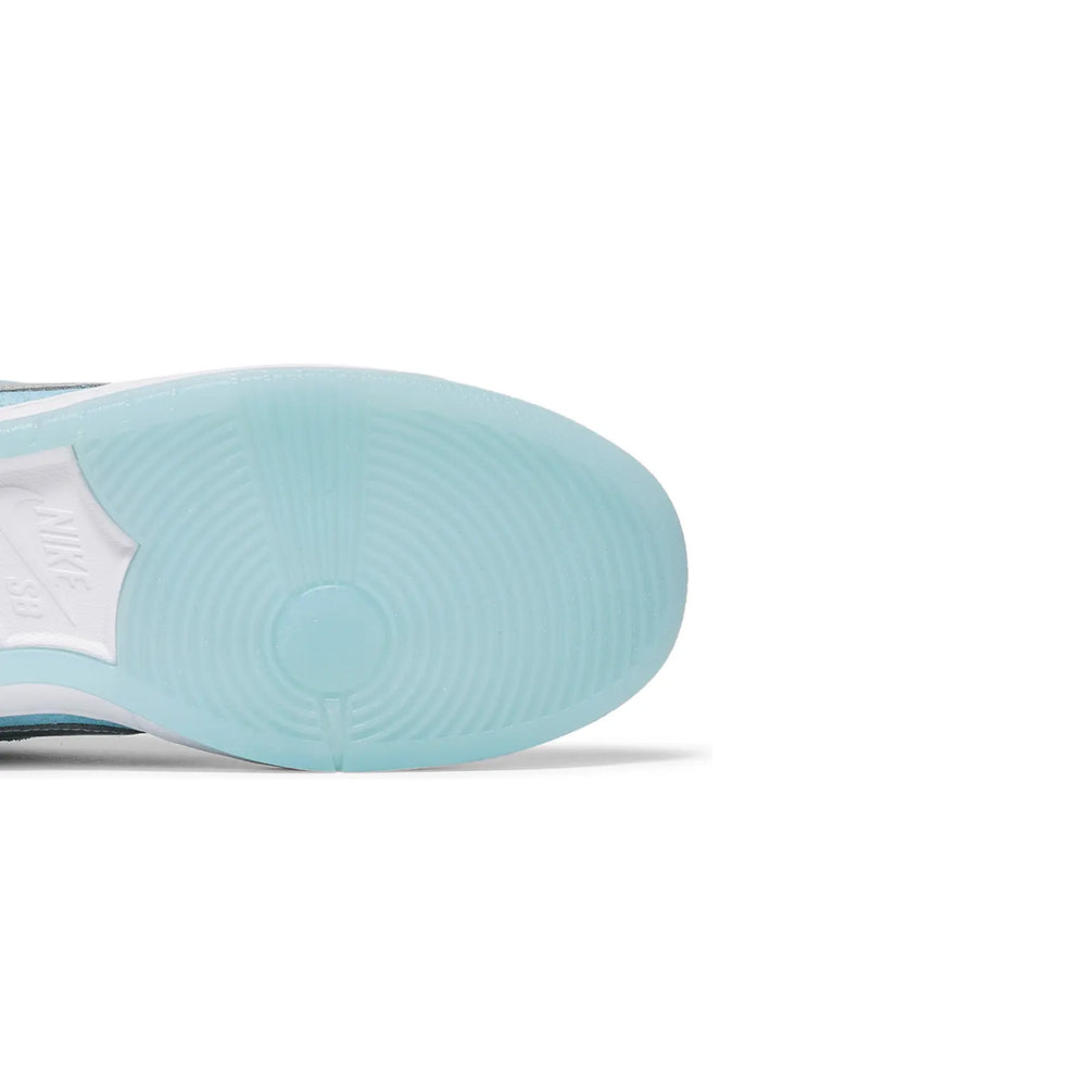 Nike-SB-Dunk-Low-Pro-x-FTC-‘Lagoon-Pulse’-(Regular-Box)-sole-close-up