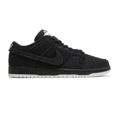 Nike-SB-Dunk-Low-X-Gnarhunters-Black-2022-1
