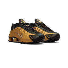 nike_shox_r4_metallic_gold_black_2025_1