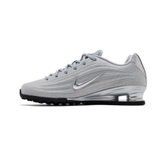 nike_shox_z_metallic_silver_womens_2025_3