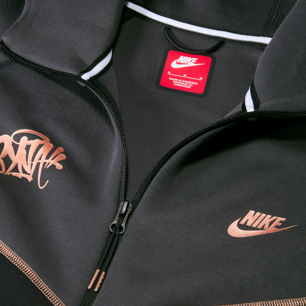 nike_sportswear_tech_fleece_x_central_cee_full_zip_hoodie_black_metallic_red_bronze_2024_3
