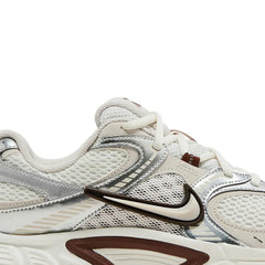 nike_v5_rnr_sail_fauna_brown_phantom_light_orewood_brown_womens_2025_7