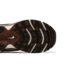 nike_v5_rnr_sail_fauna_brown_phantom_light_orewood_brown_womens_2025_8