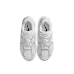 nike_v5_rnr_white_metallic_silver_2025_4