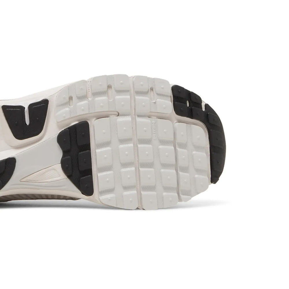 Nike-Zoom-Vomero-5-SP-‘Vast-Grey’-(2022)-9