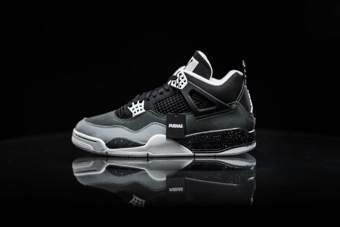 The Complete Jordan 4 Size Guide