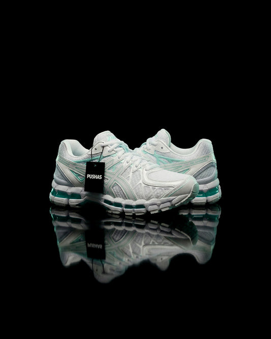 ASICS Gel-Kayano 20 'Illuminate Mint' shown for the Gel-Kayano size guide