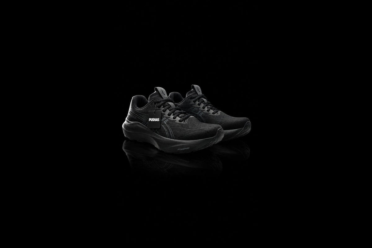 ASICS GT-2000 14 ‘Black Graphite Grey’ photographed by PUSHAS