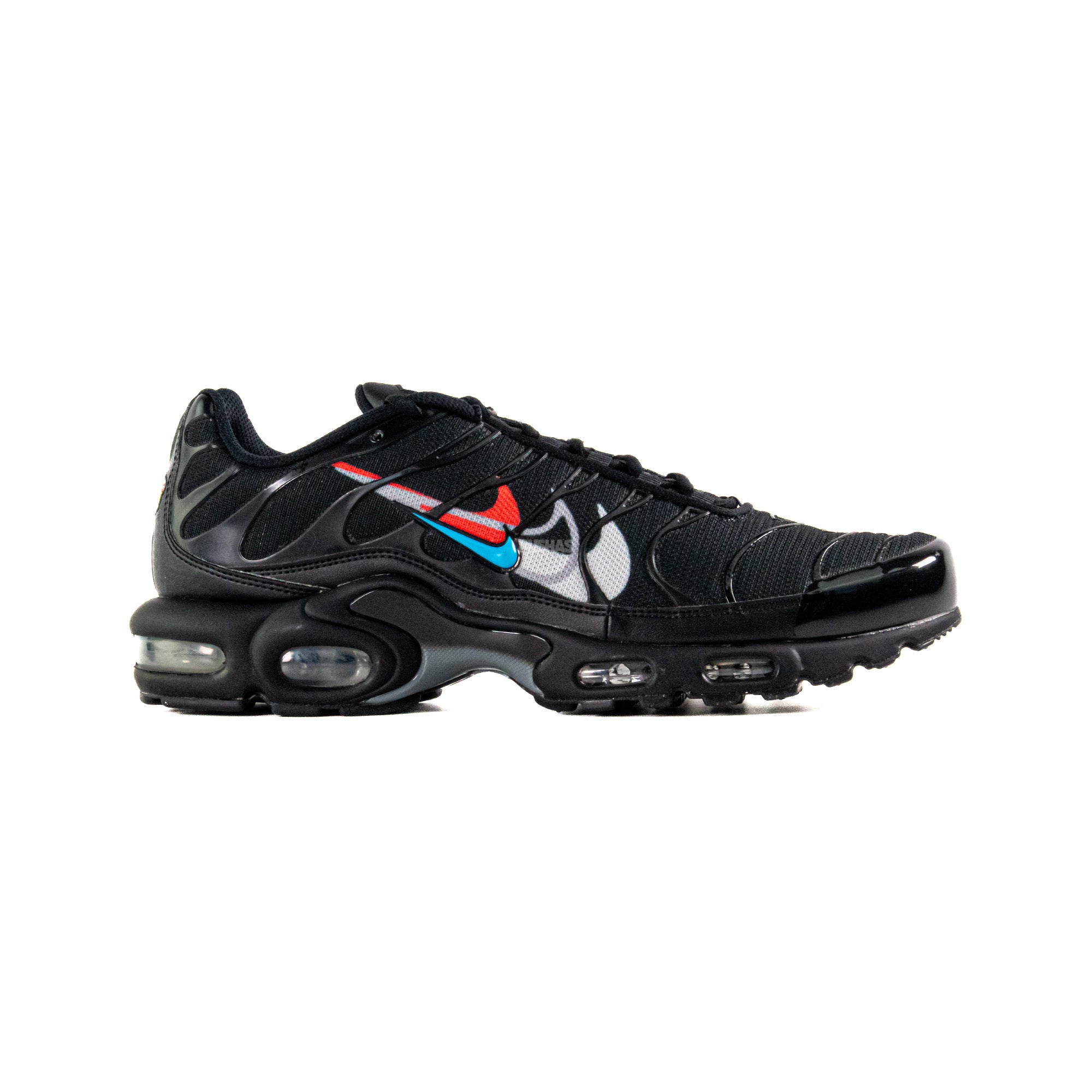 Nike-Air-Max-Plus-TN-Multiswoosh-Colour-2023